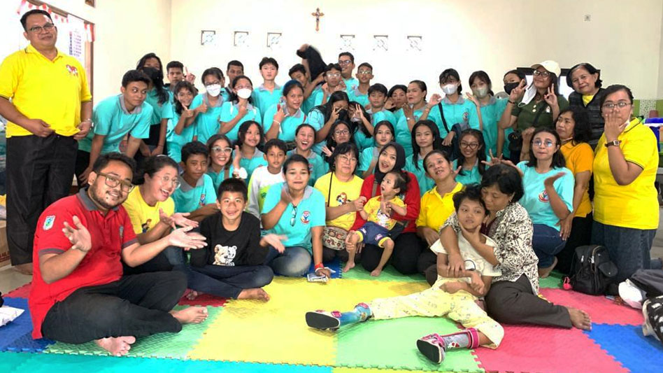 Kunjungan PIR Palur ke Yayasan Pangon Utomo Surakarta