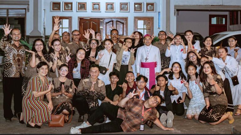 Kehadiran Bapa Uskup Sangat Dinantikan Oleh Umat Palur