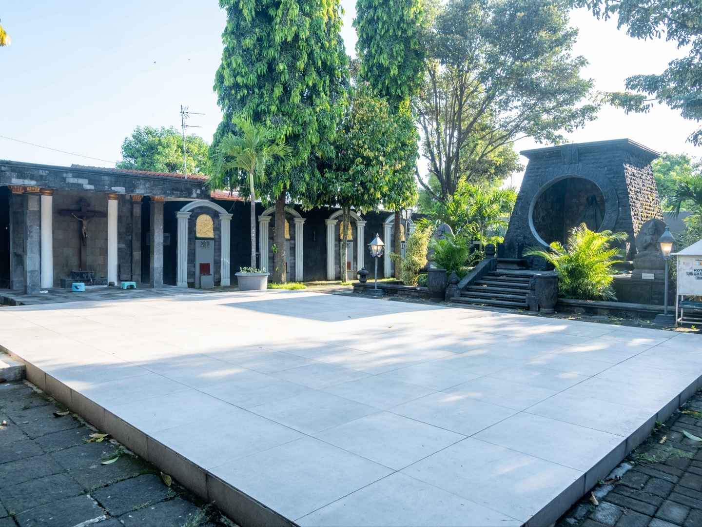 Halaman Goa Maria Alfa Omega 1